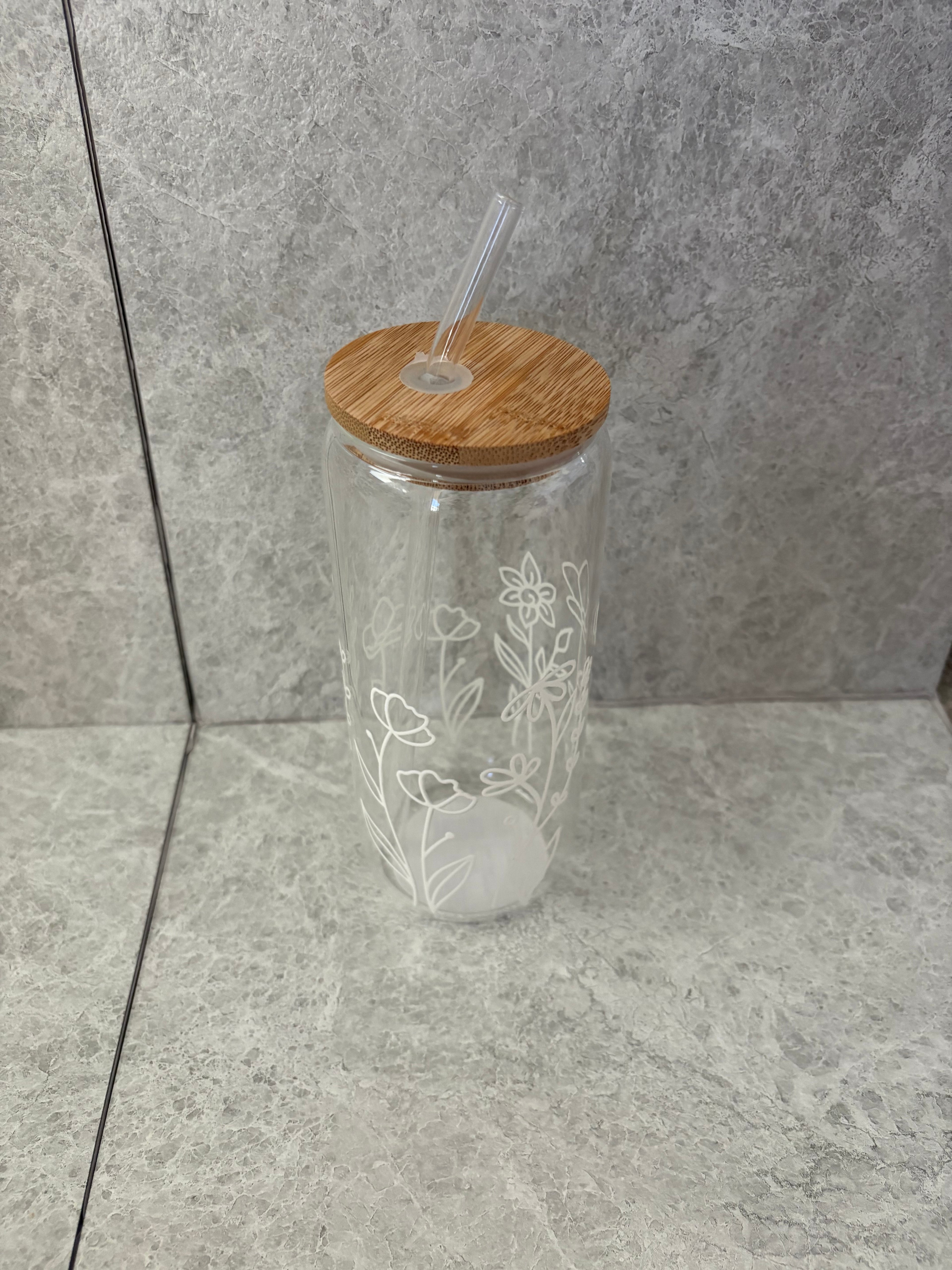 White Delicate Flower Coffee Glass with Bamboo Lid & Glass Straw