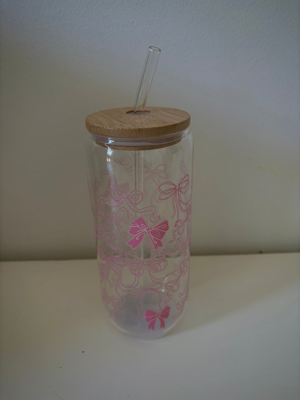 Pink Bows Coffee Glass with Bamboo Lid & Glass Straw