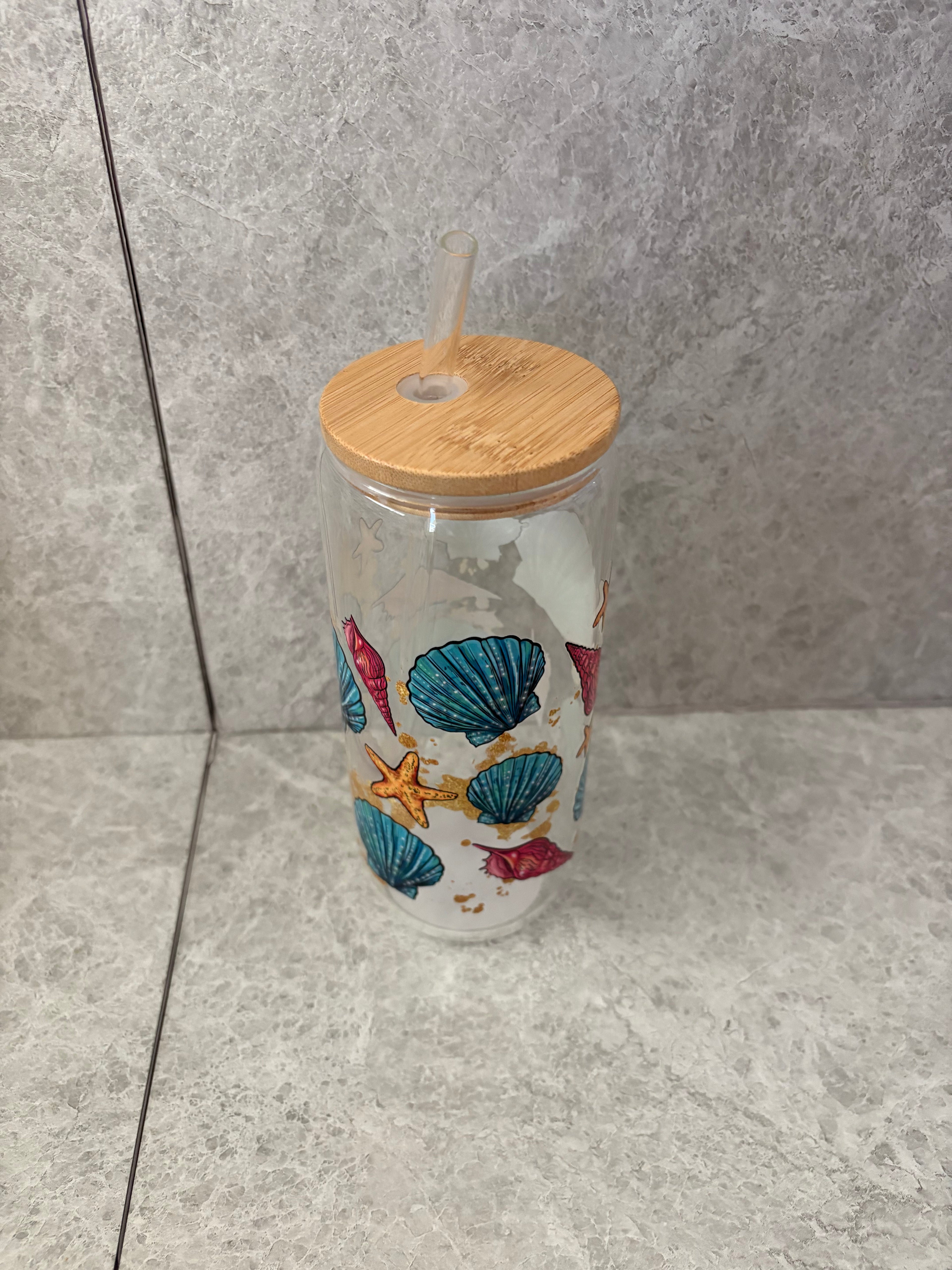 Blue Sea Shells Coffee Glass with Bamboo Lid & Glass Straw